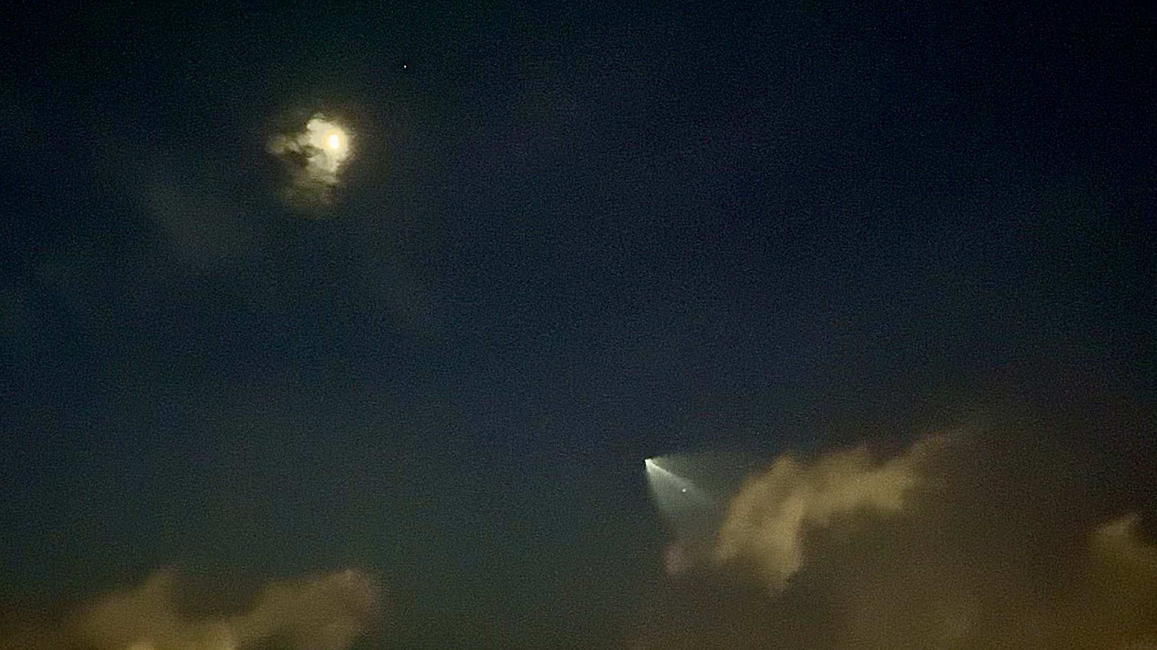 SpaceX Starlink-8 (L9) launch 5:25am EDT as seen from Charleston, SC.