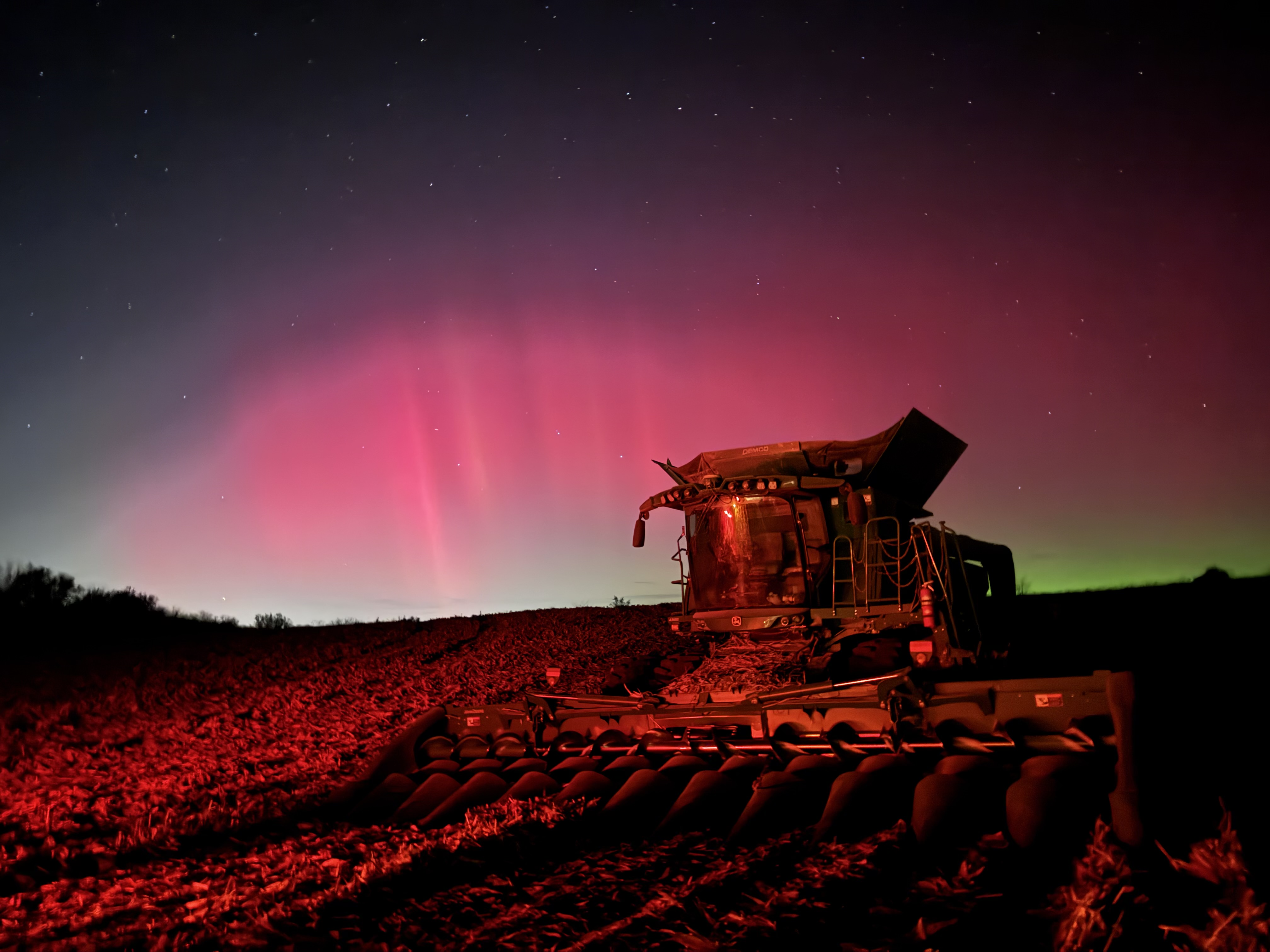 Aurora as seen from South West Iowa on 11-11-25
